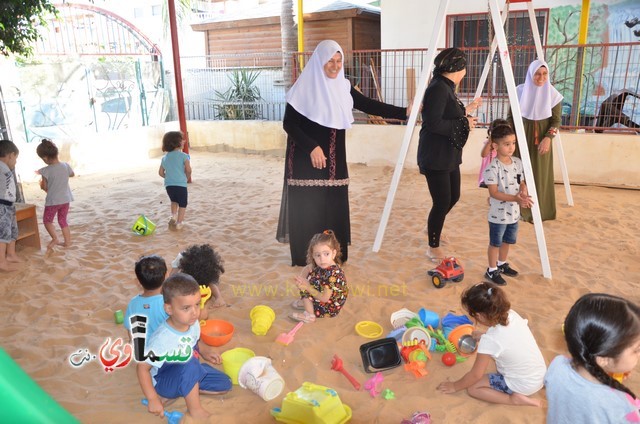 فيديو: الاطفال يعانقون الرئيس عادل بدير في افتتاح العام الدراسي في روضة افاق ودار الارقم